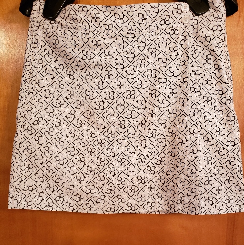 Dockers Golf skort Black/White print size 8 P